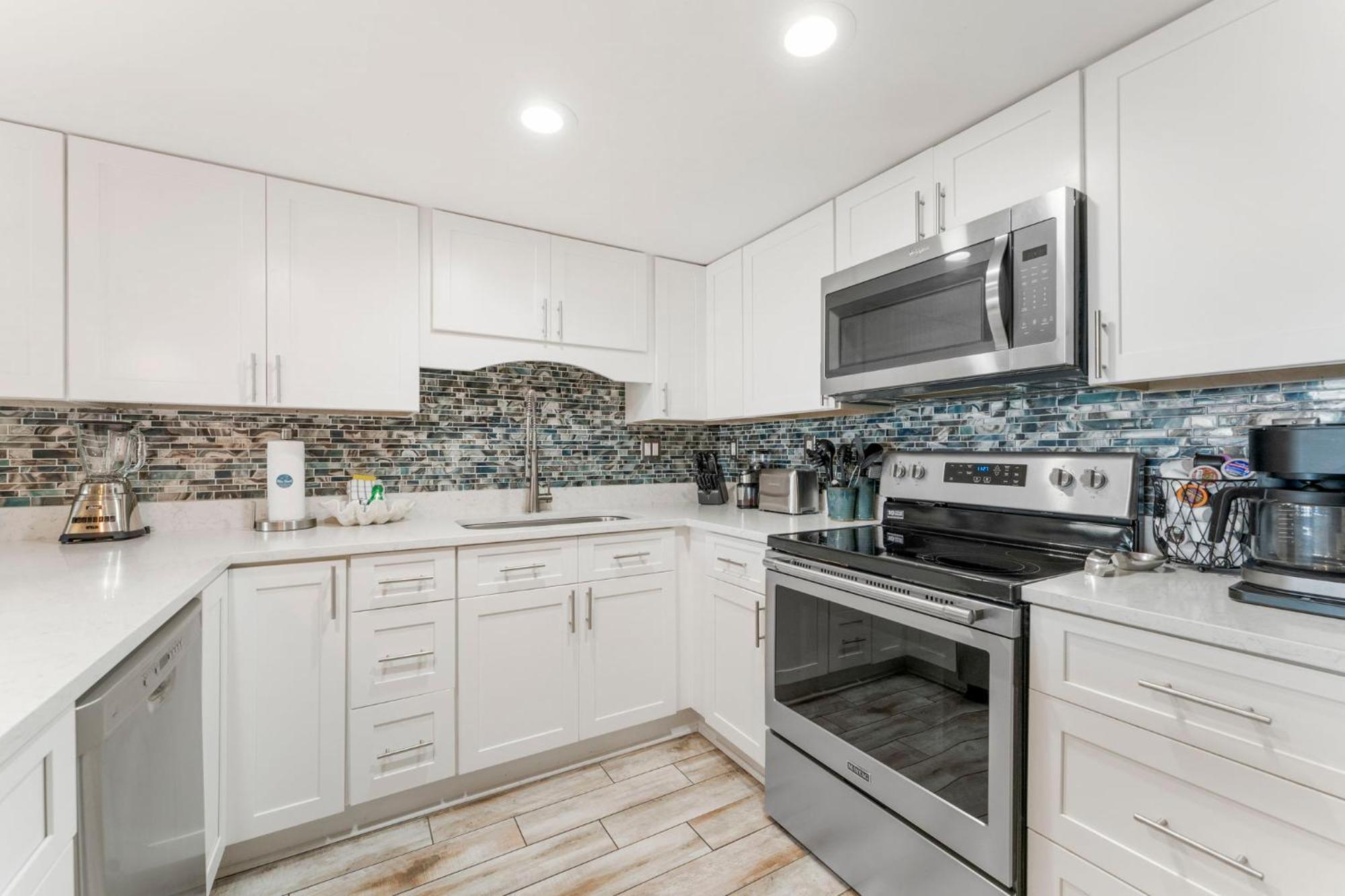 Stunning 2/2 Designer Condo W Coastal Appeal Right On The Gulf! Panama City Beach Buitenkant foto
